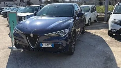 Usata Alfa Romeo Stelvio Lusso 210 CV (154 kW) 2019 Blu SUV