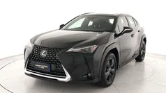 Usata 2022 Lexus UX 250h Business Edition SUV | 20.800 € (Buon prezzo)