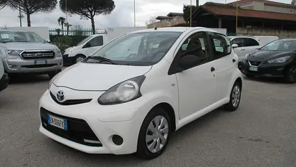 Usata Toyota Aygo Connect Style 68 CV (50 kW) 2012 Utilitaria
