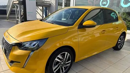 Giallo Usata 2021 Peugeot 208 Allure Due volumi | 13.900 € (Buon prezzo)