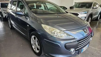 Gray Usata 2007 Peugeot 307 Station wagon | 1900 € (Buon prezzo)