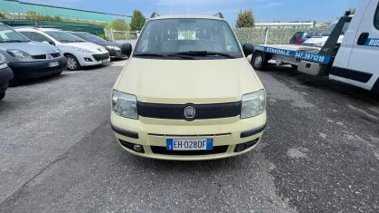 Usata Fiat Panda Emotion 69 CV (50 kW) 2011 Giallo Utilitaria