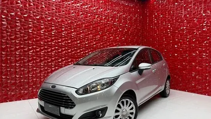 Usata Ford Fiesta 95 CV (69 kW) 2017 Grigio Berlina