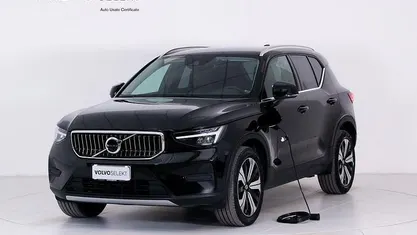 Nero Usata 2022 Volvo XC40 Core SUV | 29.900 € (Buon prezzo)