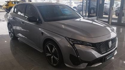 Używany Peugeot 308 GT 131 KM (96 kW) 2024 Szary Hatchback