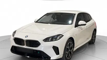 Usata BMW 118 M Sport 150 CV (110 kW) 2025 Alpin white Utilitaria