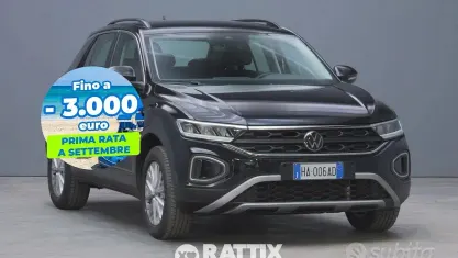Usata VW T-Roc Life 150 CV (110 kW) 2025 Deep black perlato SUV