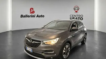 Usata Opel Grandland X Ultimate 131 CV (96 kW) 2019 Grigio SUV