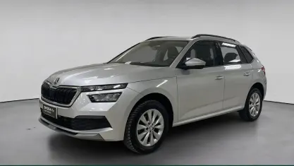 Usata Skoda Kamiq Ambition 110 CV (80 kW) 2021 Grigio / pastello SUV