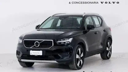 Usata Volvo XC40 Momentum 150 CV (110 kW) 2018 Nero SUV