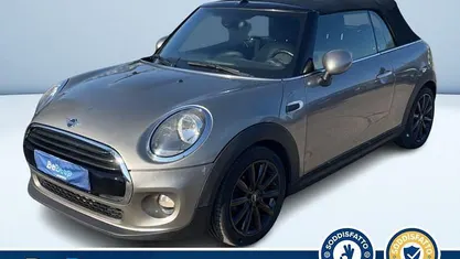 Usata Mini Cooper D Cabriolet 115 CV (84 kW) 2019 Cabrio