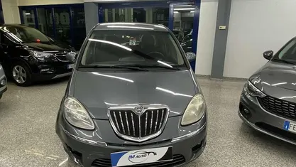 Grigio Usata 2011 Lancia Musa Monovolume | 3200 € (Buon prezzo)