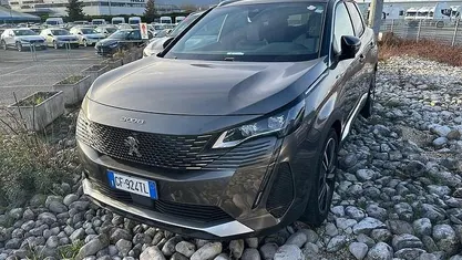 Usata 2021 Peugeot 3008 GTi SUV | 18.950 € (Buon prezzo)