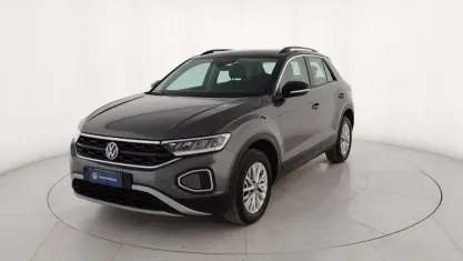 Usata VW T-Roc Life 116 CV (85 kW) 2025 Grigio SUV