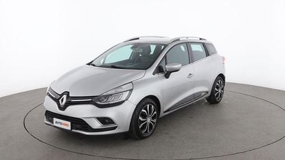 Käytetty Renault Clio IV Intens 75 HP (55 kW) 2017 Hopea