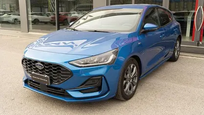 Usata Ford Focus ST 116 CV (85 kW) 2023 Blu' Berlina