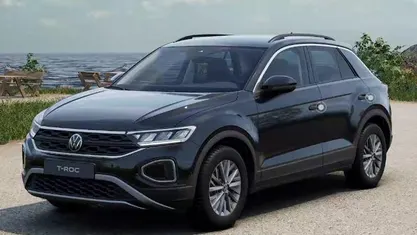 Usata VW T-Roc Life 115 CV (84 kW) 2025 Deep black perlato SUV