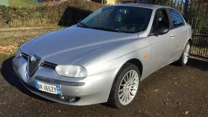 Usata Alfa Romeo 156 Progression 144 CV (105 kW) 2000 Grigio Berlina