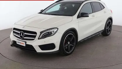 Usata 2016 Mercedes GLA250 Premium SUV | 20.499 € (Buon prezzo)