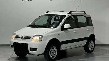 Usata Fiat Panda 4x4 Climbing 75 CV (55 kW) 2012 Bianco Utilitaria