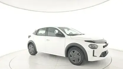 Usata Lancia Ypsilon 110 CV (80 kW) 2024 Bianco Utilitaria