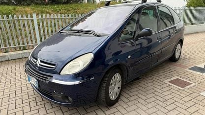 Usata Citroën Xsara Picasso Exclusive 109 CV (80 kW) 2006 Blu Monovolume