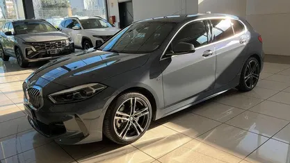 Usata BMW 120 M Sport 178 CV (130 kW) 2021 Grigio Utilitaria
