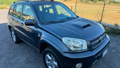 Usata Toyota RAV4 Sol 116 CV (85 kW) 2005 Marrone SUV
