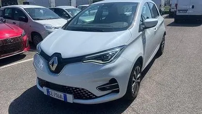 Begagnad Renault Zoe Intens 99 kW (135 HK) 2021 Vit Halvkombi