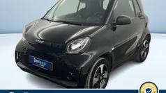 Musta Käytetty 2022 Smart ForTwo Electric Drive Passion Sedan | 14.300 € (Perustarjous)