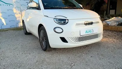 Usata Fiat 500e Icon 86 kW (118 CV) 2024 Cabrio