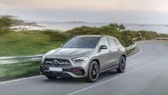 Absolute black metallic Usata 2021 Mercedes GLA200 Premium SUV | 35.990 € (Buon prezzo)