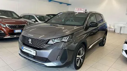Usata Peugeot 5008 Allure 131 CV (96 kW) 2024 Monovolume