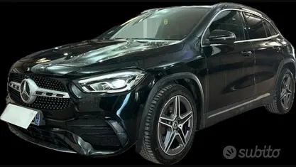 Usata Mercedes GLA200 Premium 150 CV (110 kW) 2021 Nero SUV