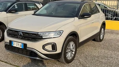 Usata VW T-Roc Life 150 CV (110 kW) 2024 SUV