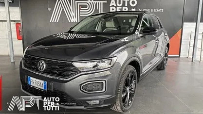 Usata VW T-Roc Advance 150 CV (110 kW) 2018 Grigio SUV