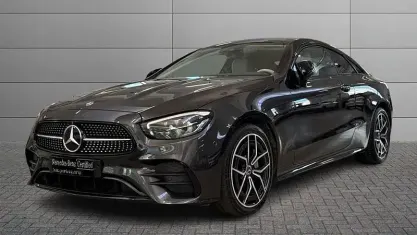 Usata Mercedes 300 Premium 265 CV (194 kW) 2023 Grigio grafite Coupé