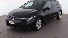 Usata 2023 VW Golf VIII Life Tre volumi | 20.499 € (Ottimo prezzo)