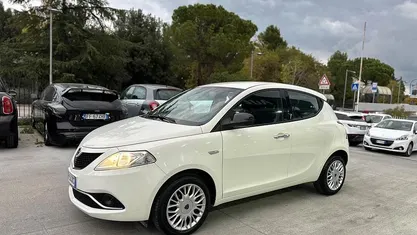 Bianco Usata 2018 Lancia Ypsilon S Due volumi | 9500 € (Buon prezzo)