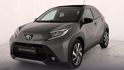 Usata Toyota Aygo X Lounge 72 CV (52 kW) 2022 Black e green SUV