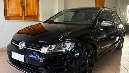 Usata VW Golf VII R 300 CV (220 kW) 2016 Berlina