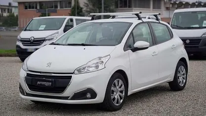 Usata 2020 Peugeot 208 Active Due volumi | 9990 € (Super prezzo)