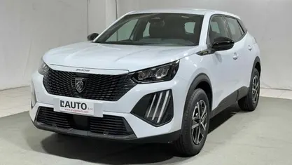 Bianco Nuova 2025 Peugeot 2008 Style SUV | 22.900 € (Buon prezzo)