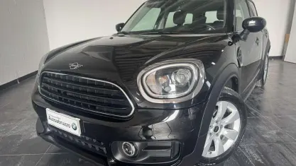 Usata Mini Countryman 116 CV (85 kW) 2020 Midnight black metallizzato SUV