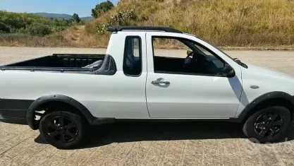 Usata Fiat Strada 84 CV (61 kW) 2008 Bianco Pick-up