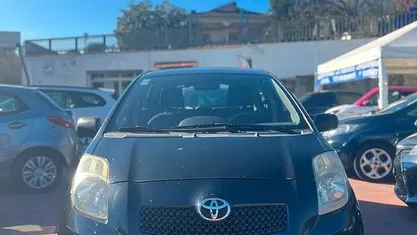 Usata Toyota Yaris 89 CV (65 kW) 2006 Nero Berlina