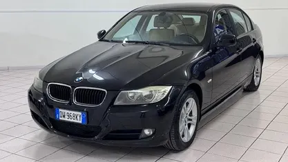 Usata BMW 318 143 CV (105 kW) 2009 Nero Berlina