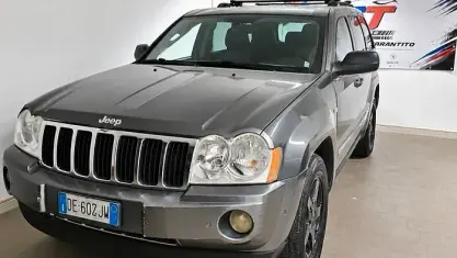 Usata Jeep Grand Cherokee Limited 218 CV (160 kW) 2006 Grigio SUV