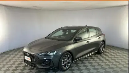 Usata Ford Focus ST-Line 120 CV (88 kW) 2022 Grigio Berlina