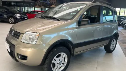 Usata Fiat Panda 4x4 69 CV (50 kW) 2006 Utilitaria